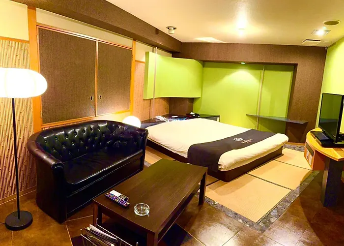 Glamrose -Adult Only Motel-